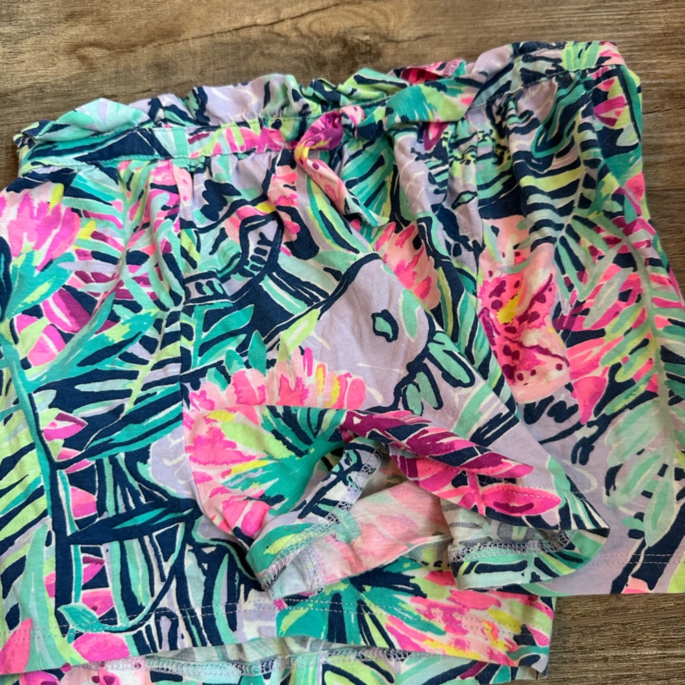 Girls Lilly shorts size 8-10